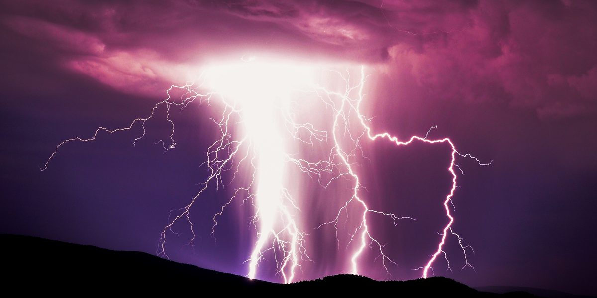 do metal roof attracts lightening do metal roof attracts lightening