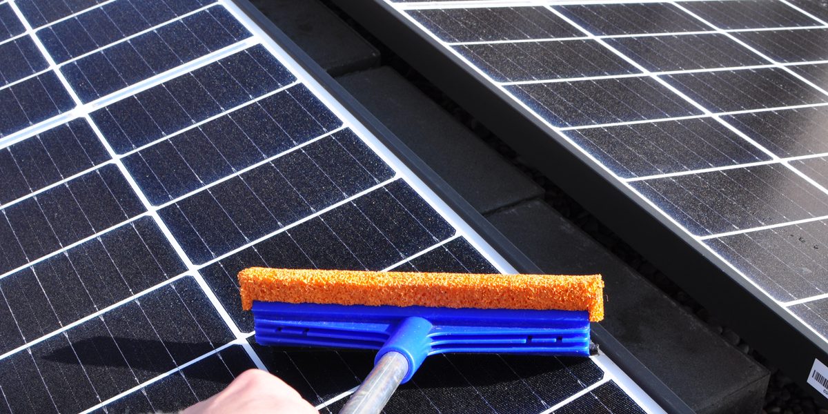 How To Clean Solar Panels On Roof